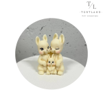 Шоколадна фігурка "Зайка сім'я біла"